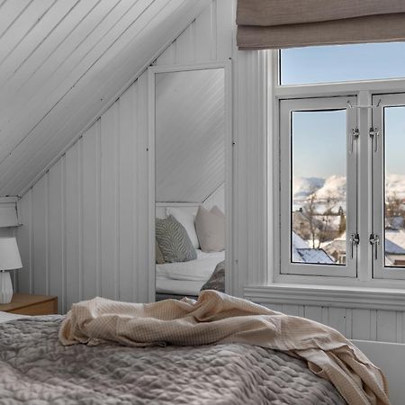 Cozy Central Loft Apartment With Amazing View Tromsø Buitenkant foto
