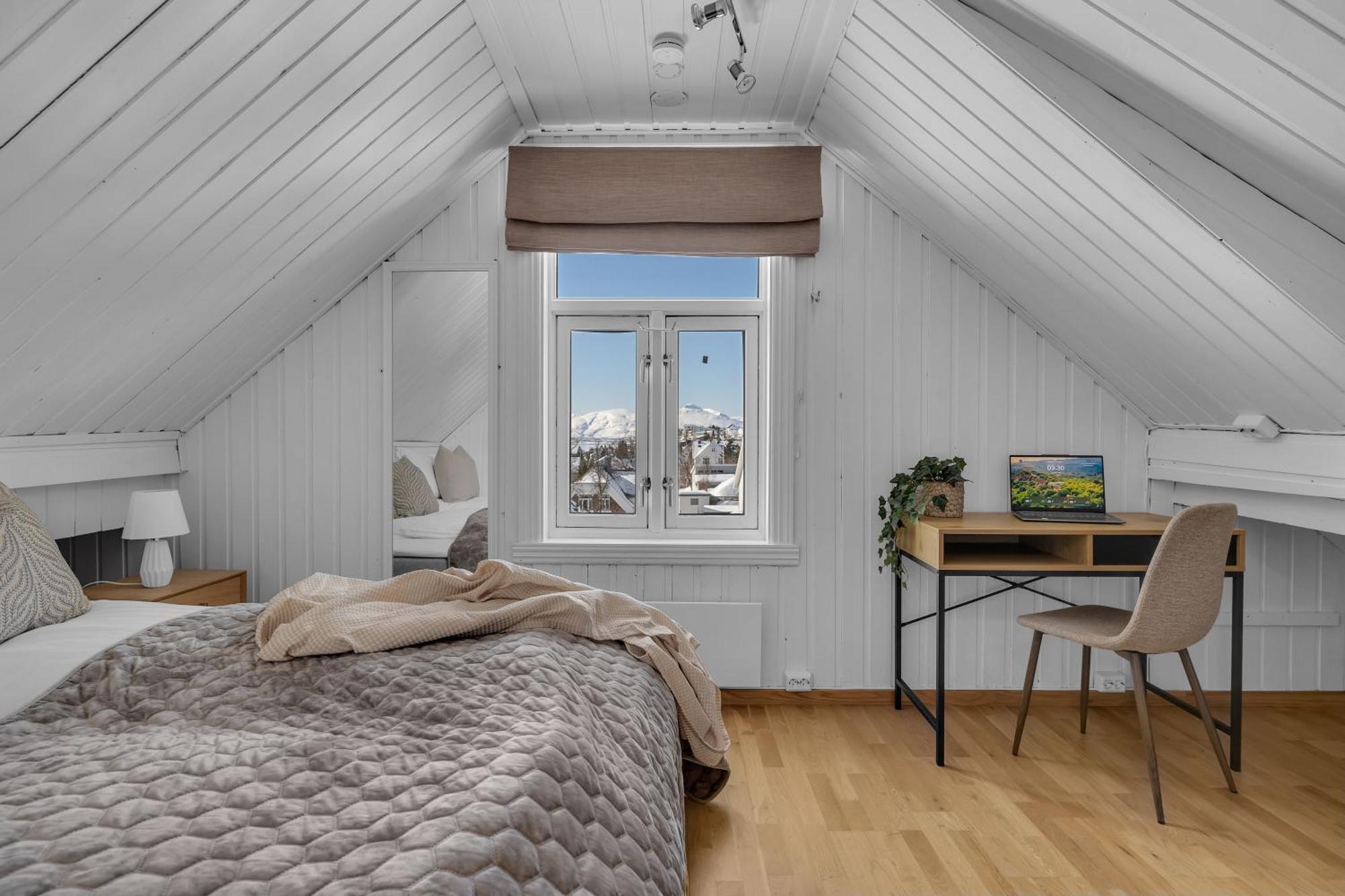 Cozy Central Loft Apartment With Amazing View Tromsø Buitenkant foto